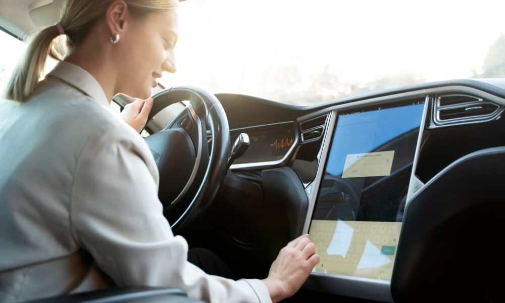 driving-the-future:-how-tech-is-transforming-private-transportation
